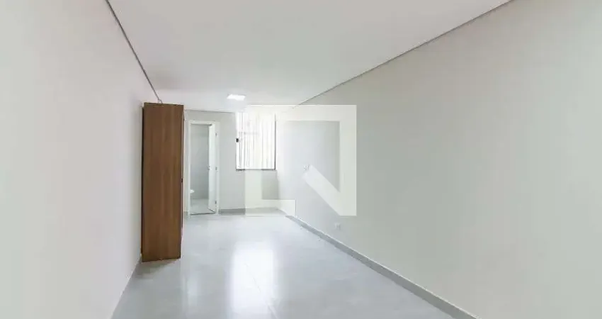Kitnet / Stúdio para Aluguel - Centro, 1 Quarto, 19 m² - Osasco