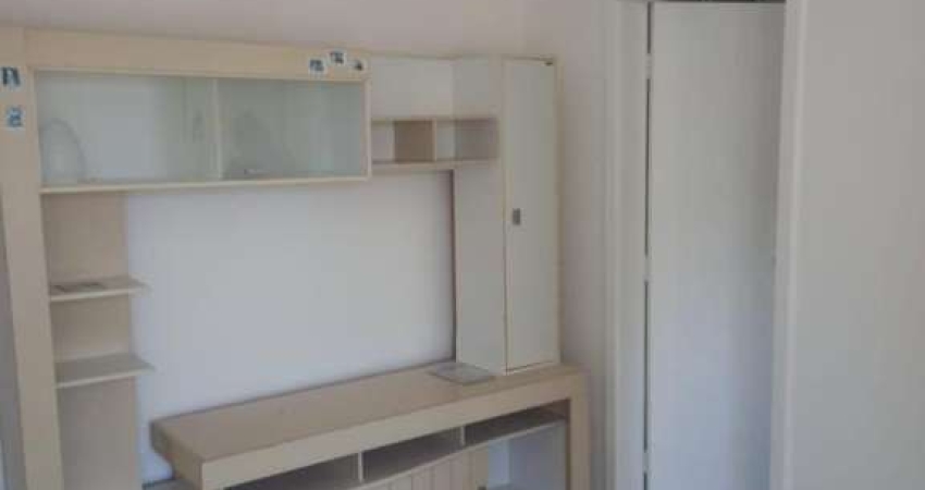 APARTAMENTO À VENDA QUARTO E SALA NA BARRA  ANDAR ALTO, COM GARAGEM