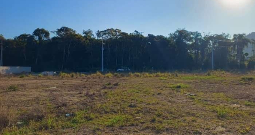 Terreno à venda no Forquilhas, São José 