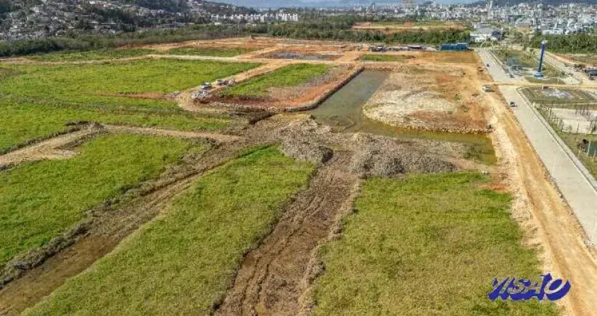 Terreno à venda na Avenida Beira Rio, 999, Deltaville, Biguaçu