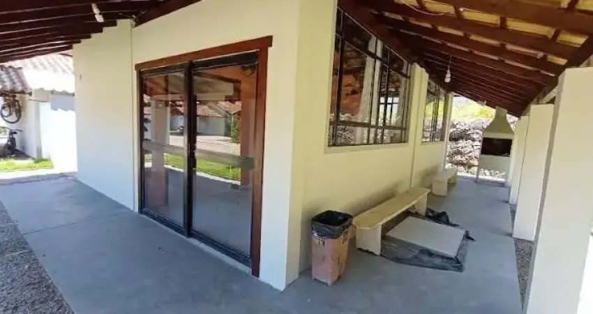 Casa em condomínio fechado com 2 quartos à venda na Rua João Honorato da Silveira, 735, Sertão do Maruim, São José