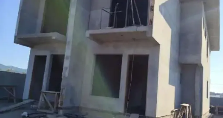 Casa com 3 quartos à venda na João Harold Bertelli, 99, Sertão do Maruim, São José