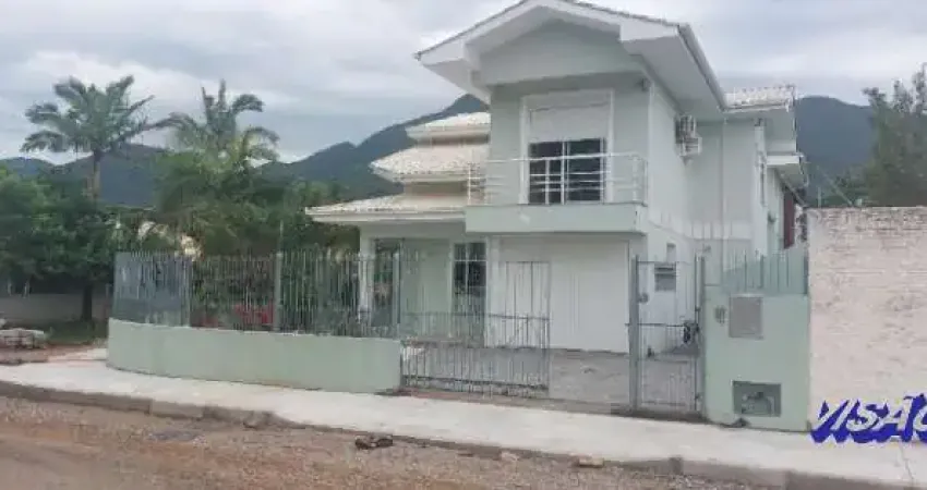 Casa com 3 quartos à venda na Rua Olinda Olídia Vieira, 297, Praia de Fora, Palhoça