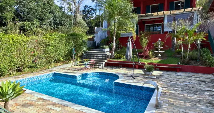 ALUGA SE – Casa de Alto Padrão – Luxuosa e Sofisticada – Granja Viana
