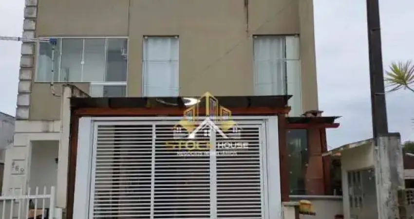 Sobrado geminado semi mobiliado 2 quartos centro de araquari