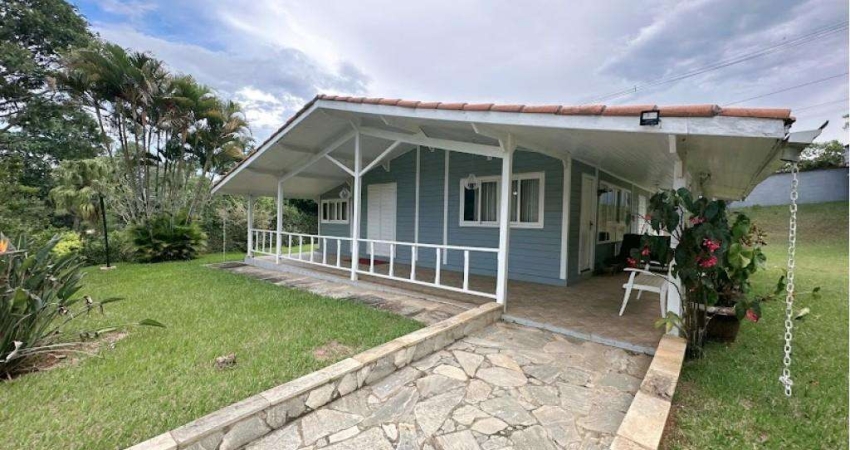 Casa de Campo 5 dormitórios no Condomínio Portal do Sol em Mairinque/SP