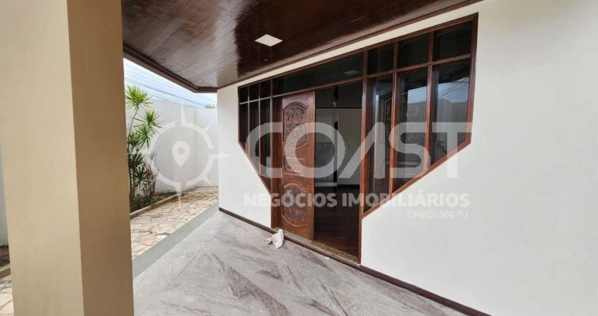 Linda Casa com 03 suítes a Venda em Aracaju - Próxima a Orla de Atalaia
