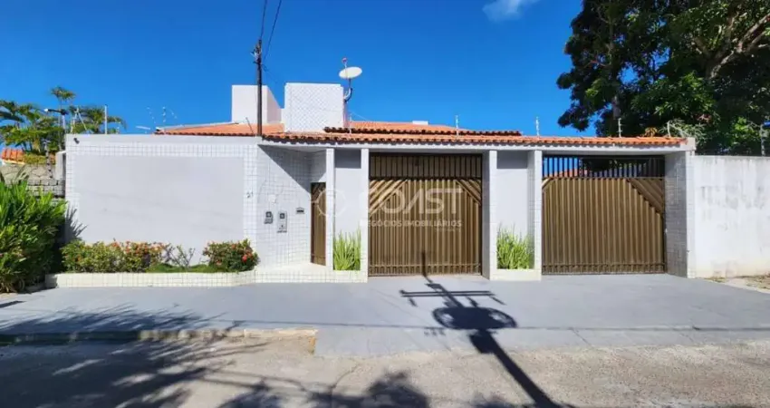 Vendo Excelente Casa Comercial na Melhor Localização da Farolândia.