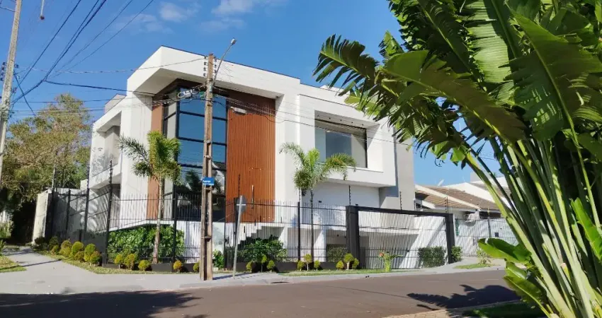 Casa à venda na Rua Pioneiro Diogo Martins Esteves, 2325, Jardim Iguaçu, Maringá