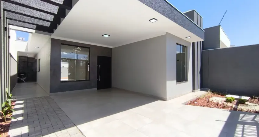 Residência nova no jardim oriental de maringá, pr com piscina