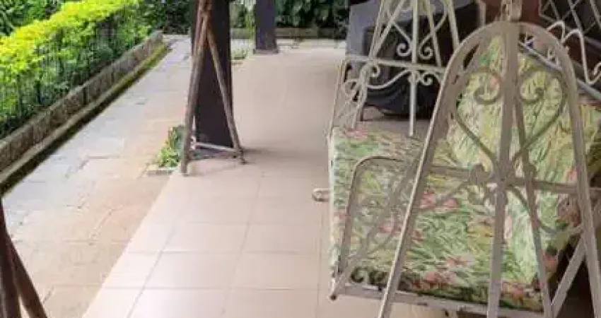 Casa para Venda em Teresópolis, Bairro de Fátima, 3 dormitórios, 1 suíte, 2 banheiros, 3 vagas