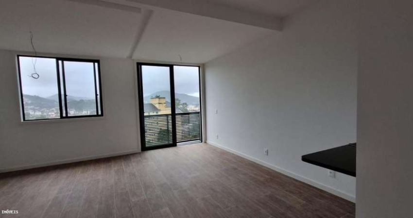 Loft para Venda em Teresópolis, Alto, 1 dormitório, 1 banheiro, 1 vaga