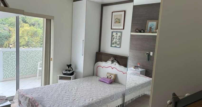 Apartamento para Venda em Teresópolis, Centro, 3 dormitórios, 3 suítes, 5 banheiros, 2 vagas