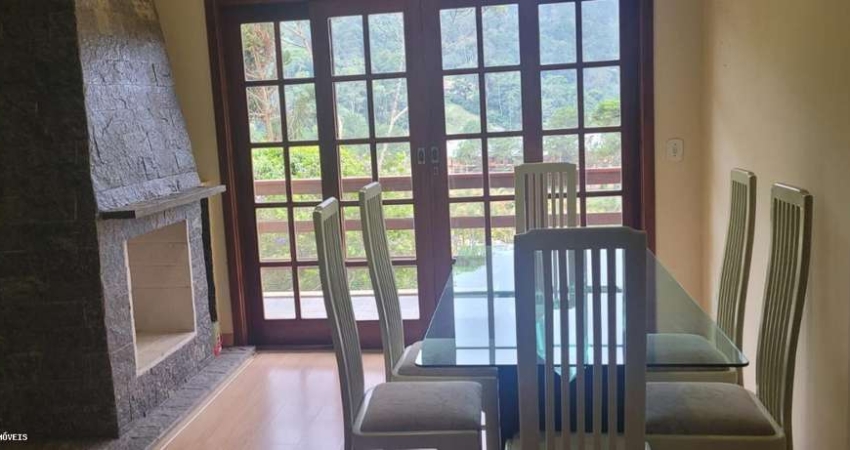 Apartamento para Venda em Teresópolis, Albuquerque, 2 dormitórios, 2 banheiros, 1 vaga