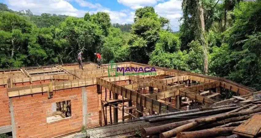 Casas em Construções Acabamentos para venda em Mairiporã no bairro Sausalito