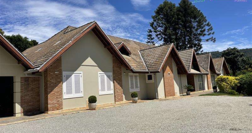 Casas em Loteamento Fechado para venda em Mairiporã no bairro Campos de Mairiporã Gleba 01