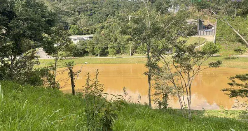 Terrenos em loteamento fechado para venda em mairiporã no bairro canadá village