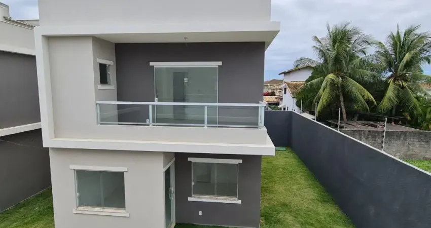 Casa a Venda com 120 m² 4/4 sendo 3 suítes no condomínio Ville Garden Miragem em Buraquinho
