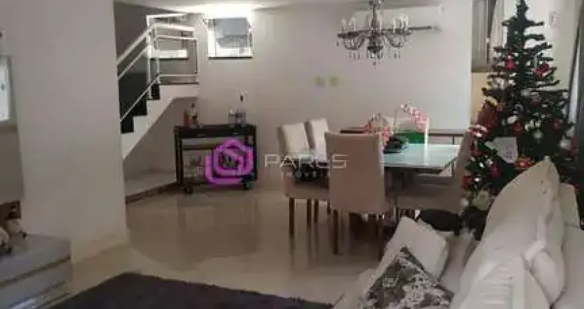 Excelente casa à venda em São Francisco, um dos melhores bairros de Niterói para morar.