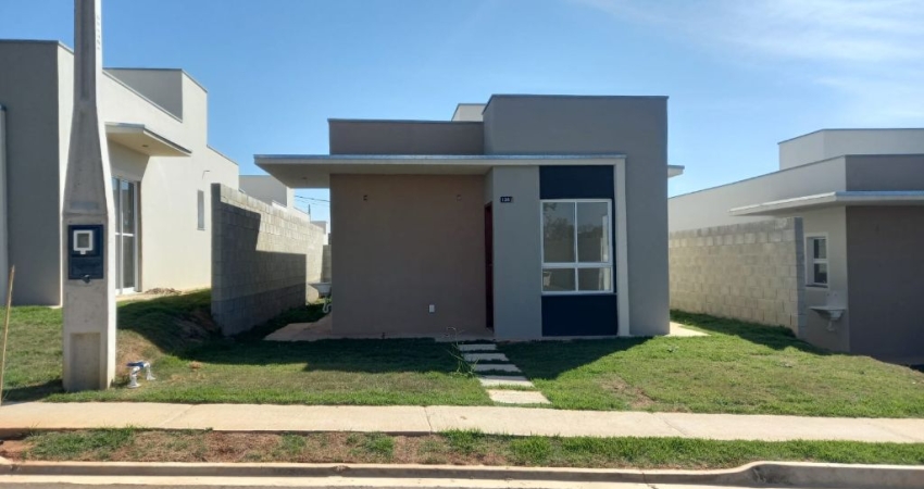 Casa térrea com 3 dormitórios no Villa Magari
