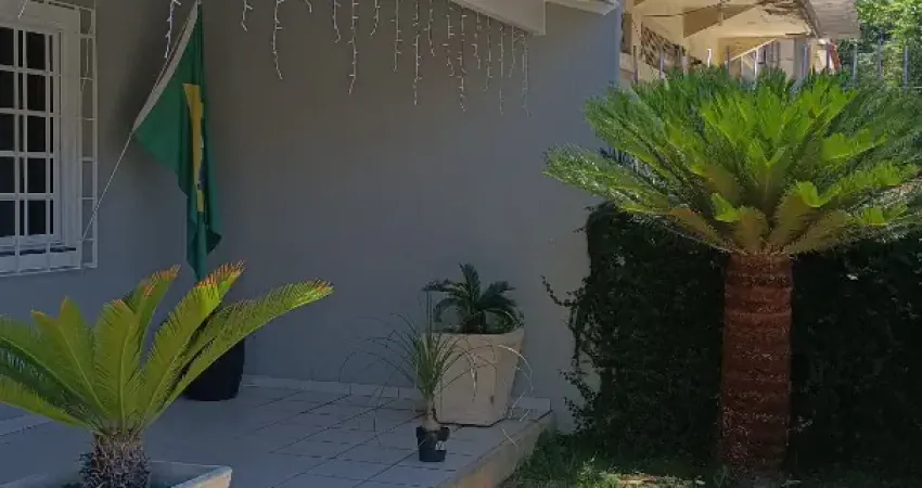 Lindo dúplex de 5 qts, 5 vagas, clarabóia, em ótima localização