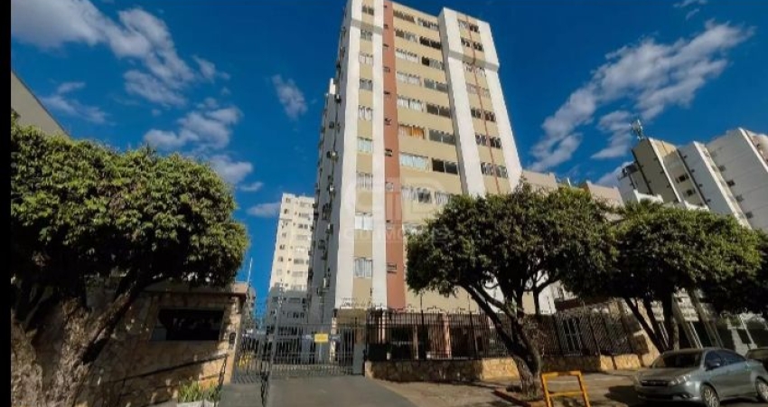 Apartamento na Av do CPA. Atrás do Mec Donald. Centro.