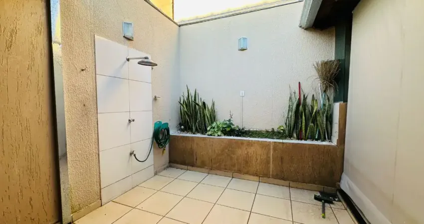 Casa em condomínio fechado com 2 quartos à venda na Avenida dos Ferreiras, 475, Jardim Califórnia, Uberlândia