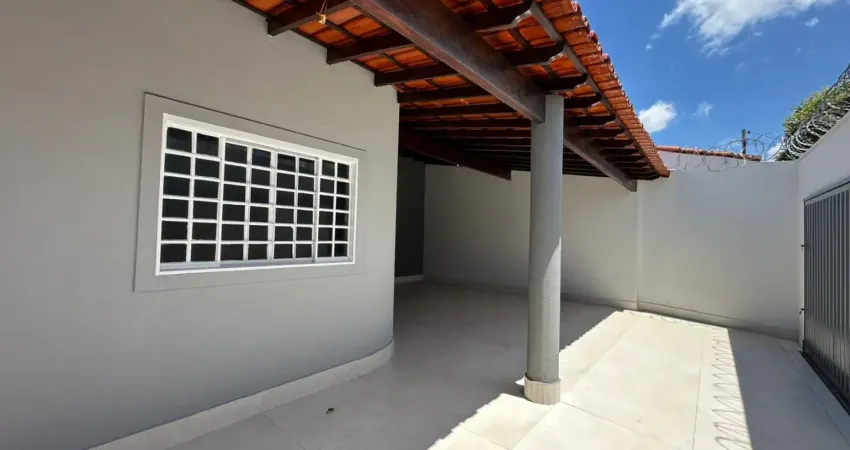 Linda casa localização privilegiada imóvel recem reformado.