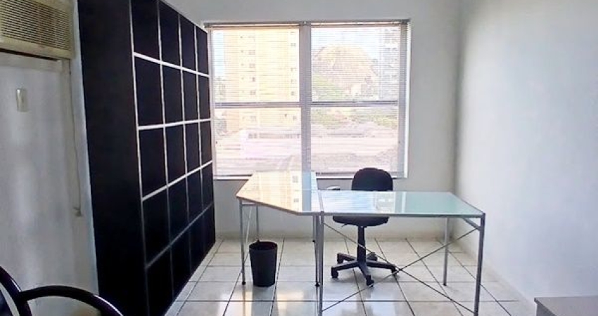 Sala Comercial com 35me e estacionamento em Praia do Suá Vitória