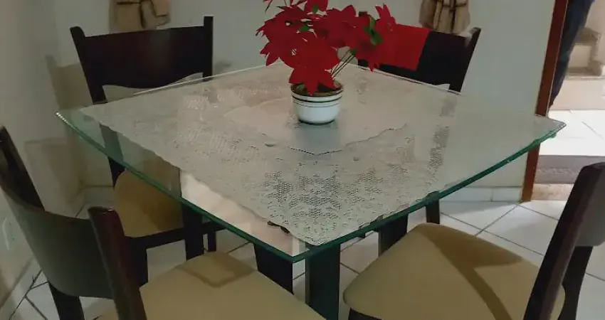 Apartamento Mobiliado de 2 quartos em Andre Carloni Serra