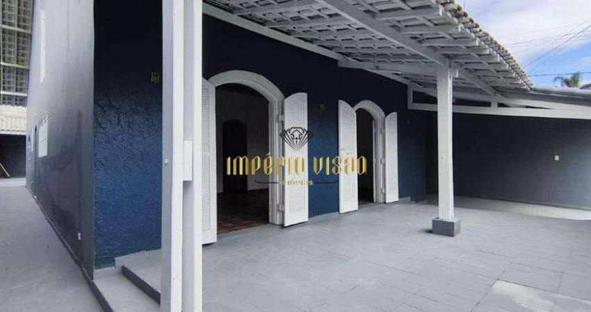 Casa para locação de 3 Dormitórios, sendo 1 suíte no Jardim Carlos Cooper em Suzano-SP