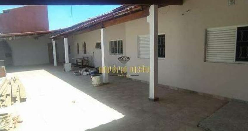 Casa térrea para locação com 3 Dormitórios, Vagas para 4 carros e Área gourmet bairro Caxanga - Suzano/SP