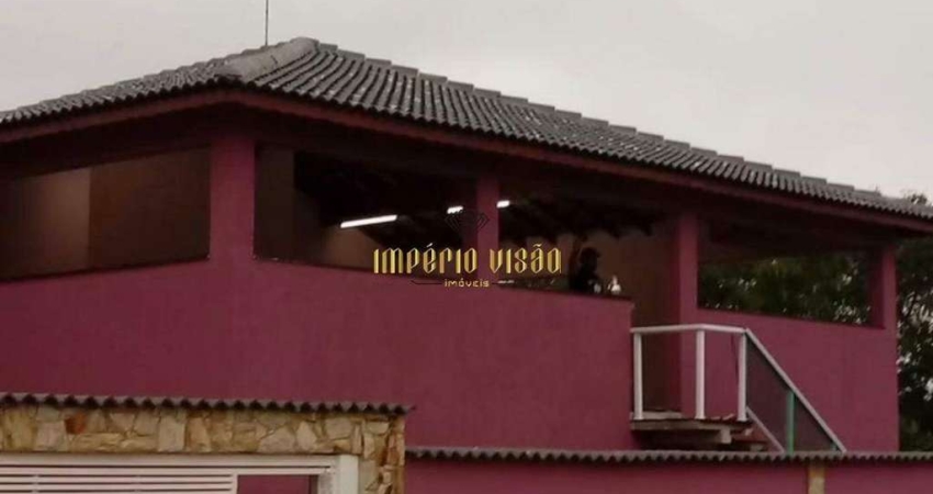 Sobrado de 3 Dormitórios, sendo 1 suíte no Bairro Jardim Vitoria Suzano-SP