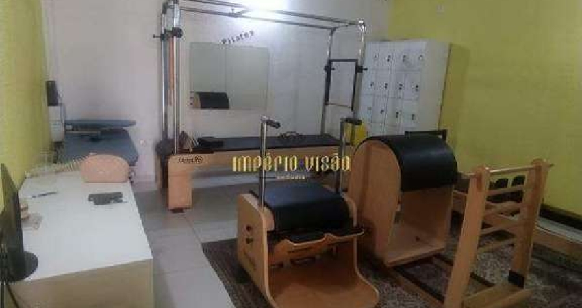 Sala de 37m² com aparelhos de Pilates para locação no Centro de Suzano-SP