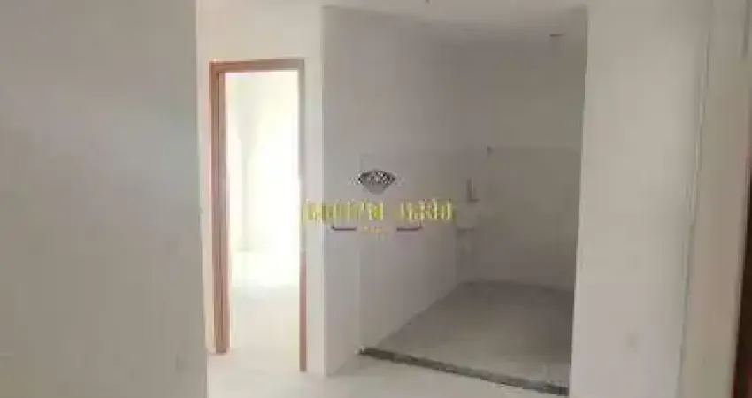 Apartamento a Venda com 2 Dormitórios, sem varanda e sem elevador no Residencial Solar dos Montes - Chácara Estância Paulista - Suzano - SP