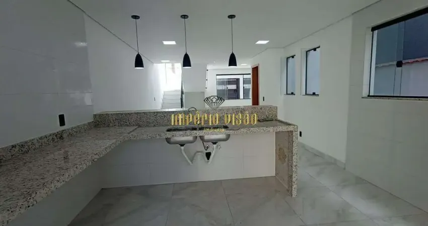 Sobrado à venda com 3 Dormitórios, sendo 1 Suíte no bairro Jardim Quaresmeira II - Suzano-SP