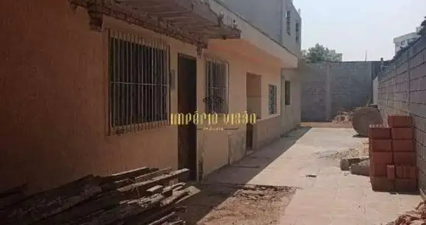 Casa Comercial com 150m² com 4 Cômodos e 2 Banheiros para locação no bairro Vila Adelina - Suzano SP