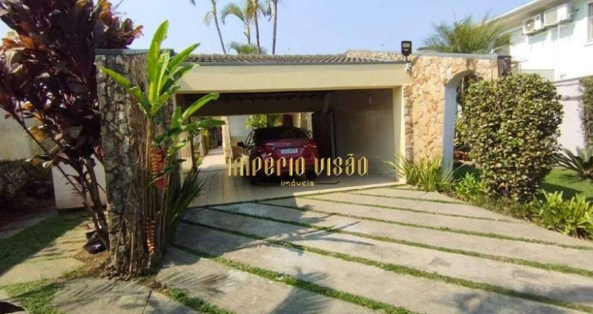 Casa Comercial de 650 m² para Aluguel com 3 Dormitórios, sendo 1 Suíte com Closet no Parque Suzano - Suzano-SP