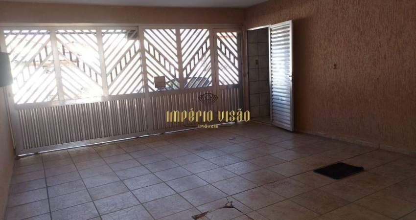 Casa à venda com 3 Dormitórios, churrasqueira e quintal na Vila Amorim, Suzano-SP