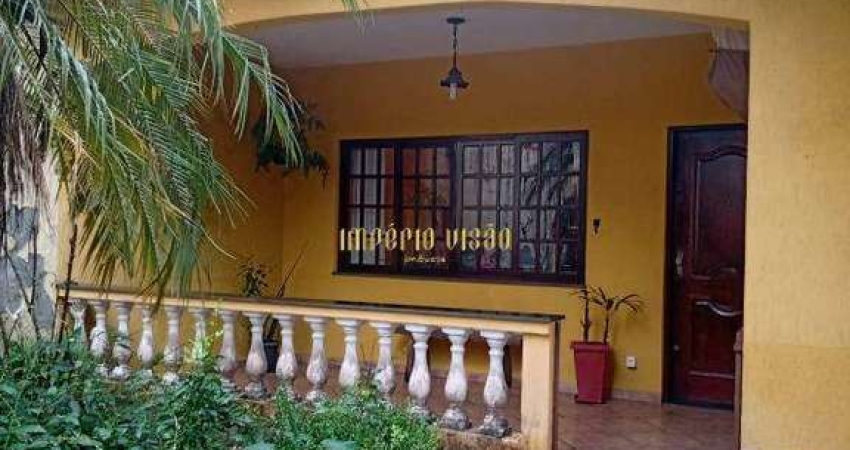 Sobrado com 3 dormitórios, 1 suíte, no Jardim Saúde em Suzano-SP