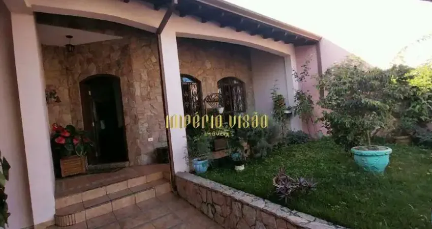 Casa Alto Padrão à venda com 3 Dormitórios, sendo 2 Suítes no Condomínio Altos De Suzano-SP