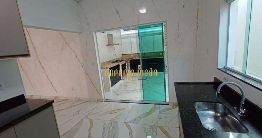 Casa à venda com 3 Dormitórios, sendo 1 Suíte com Closet e Cozinha Planejada no Bairro Cezar De Souza em Mogi Das Cruzes-SP