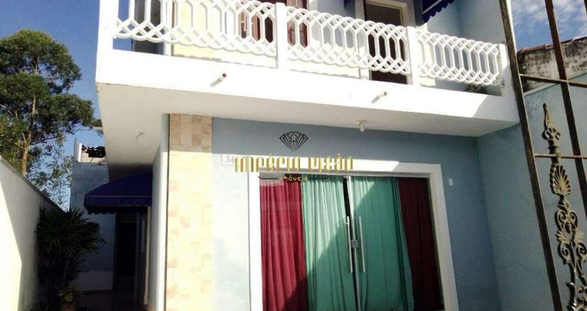 Sobrado à Venda com 3 Dormitórios, sendo 1 Suíte Master com Closet e Banheira e Edícula no bairro Vila Rei - Mogi das Cruzes-SP