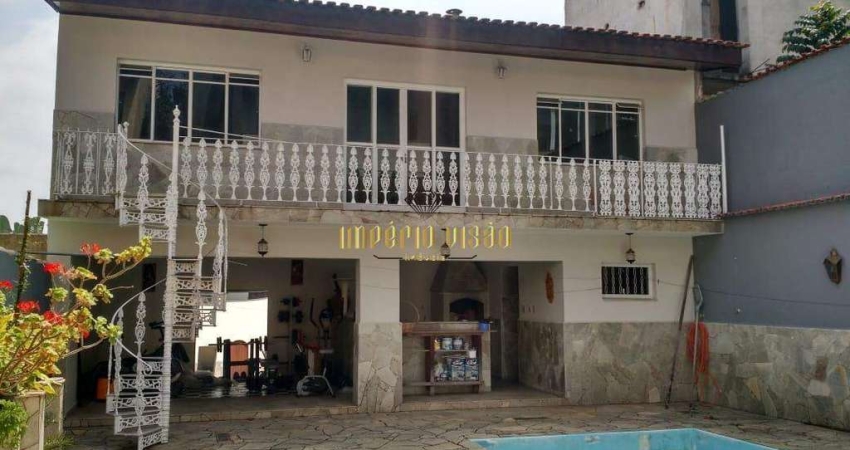 Sobrado à venda com 3 Dormitórios, sendo 1 Suíte com Closet e Hidromassagem, Área Gourmet e Piscina - Vila Oliveira - Mogi das Cruzes - SP