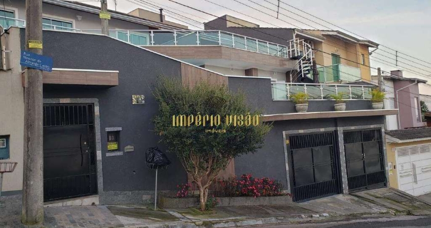 Sobrado à venda com 4 Dormitórios, sendo 2 Suítes, Closet, Churrasqueira e Piscina no Residencial Jardim Nathalie - Mogi das Cruzes-SP