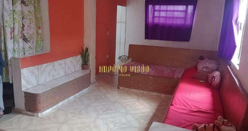 Casa à venda com 4 Dormitorios, sendo 1 Suíte e 3 vagas de garagem cobertas no Jardim do Lago - Suzano-SP