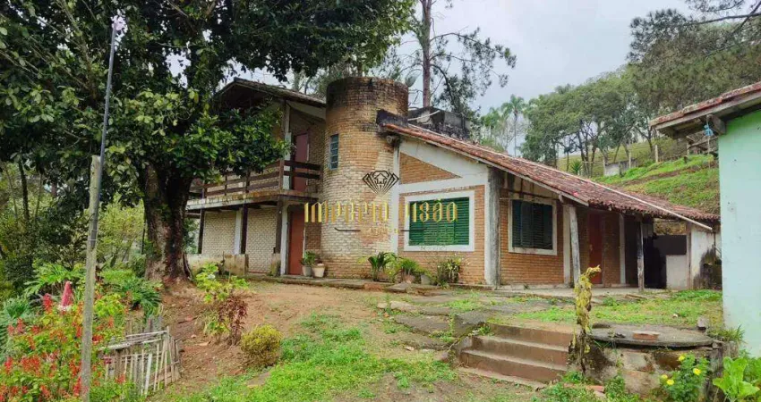 Chácara à Venda com 7 Dormitórios, Cozinha e Sala Ampla no bairro Estância São Luís - Suzano - SP