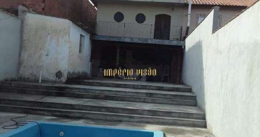 Casa à venda com 3 Dormitórios, Churrasqueira, Pomar e Piscina na Vila Caputera - Mogi das Cruzes-SP