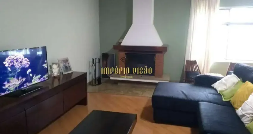 Casa à venda com 3 Dormitórios, sendo 1 Suíte, Lareira e Churrasqueira na Santa Luzia - Ribeirão Pires-SP