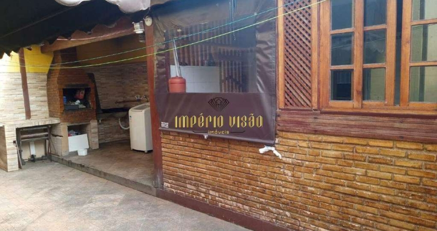 Casa à Venda com 3 Dormitórios e Churrasqueira no Jardim Marcia - Suzano-SP